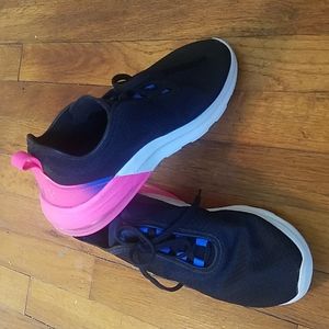 Nike Air Size 7.5 😍